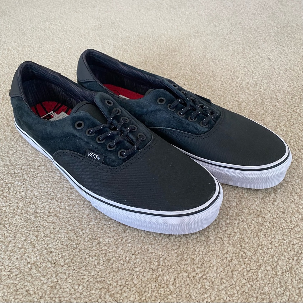 Vans production sample; men’s size 9